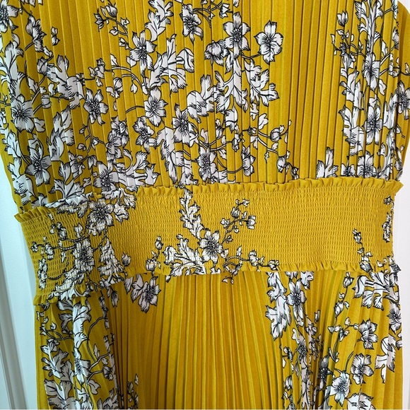 Nanette Lepore Yellow Floral Smocked Accordian Pleated Dress - Picture 2 of 7